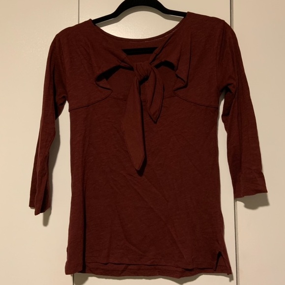 Jcrew top with back tie. - Picture 2 of 3
